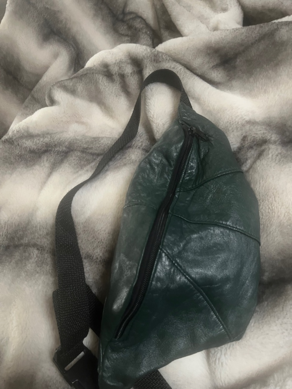 Women’s Dark Green Leather Sling Waist Bag fanny pack